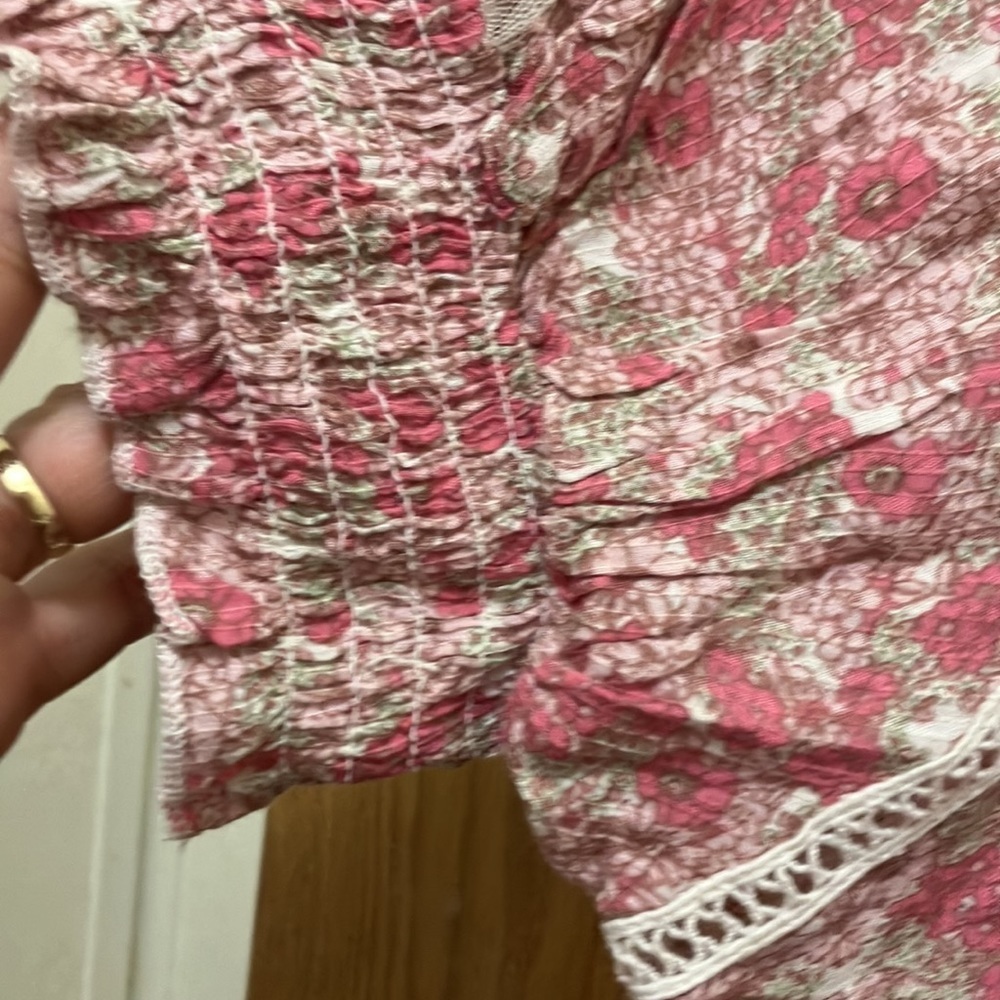 COPY - Sale today ❤️Urban Outfitters Pink lace top size small - Picture 12 of 15